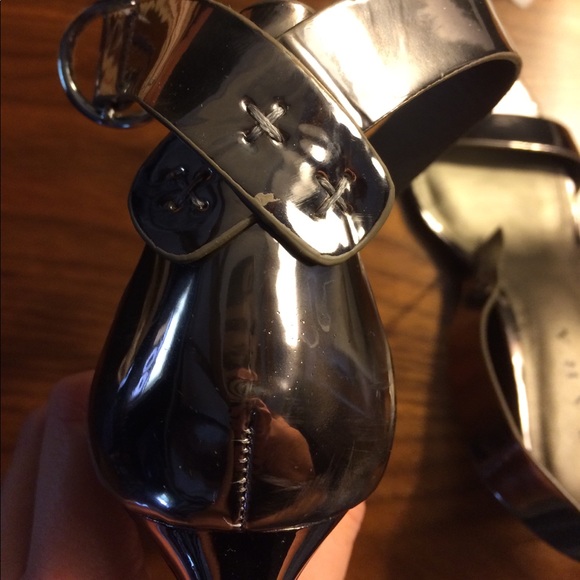 Zara strappy metallic heal - Picture 3 of 4