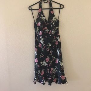 Super cute halter flower dress. Juniors size 7/8.