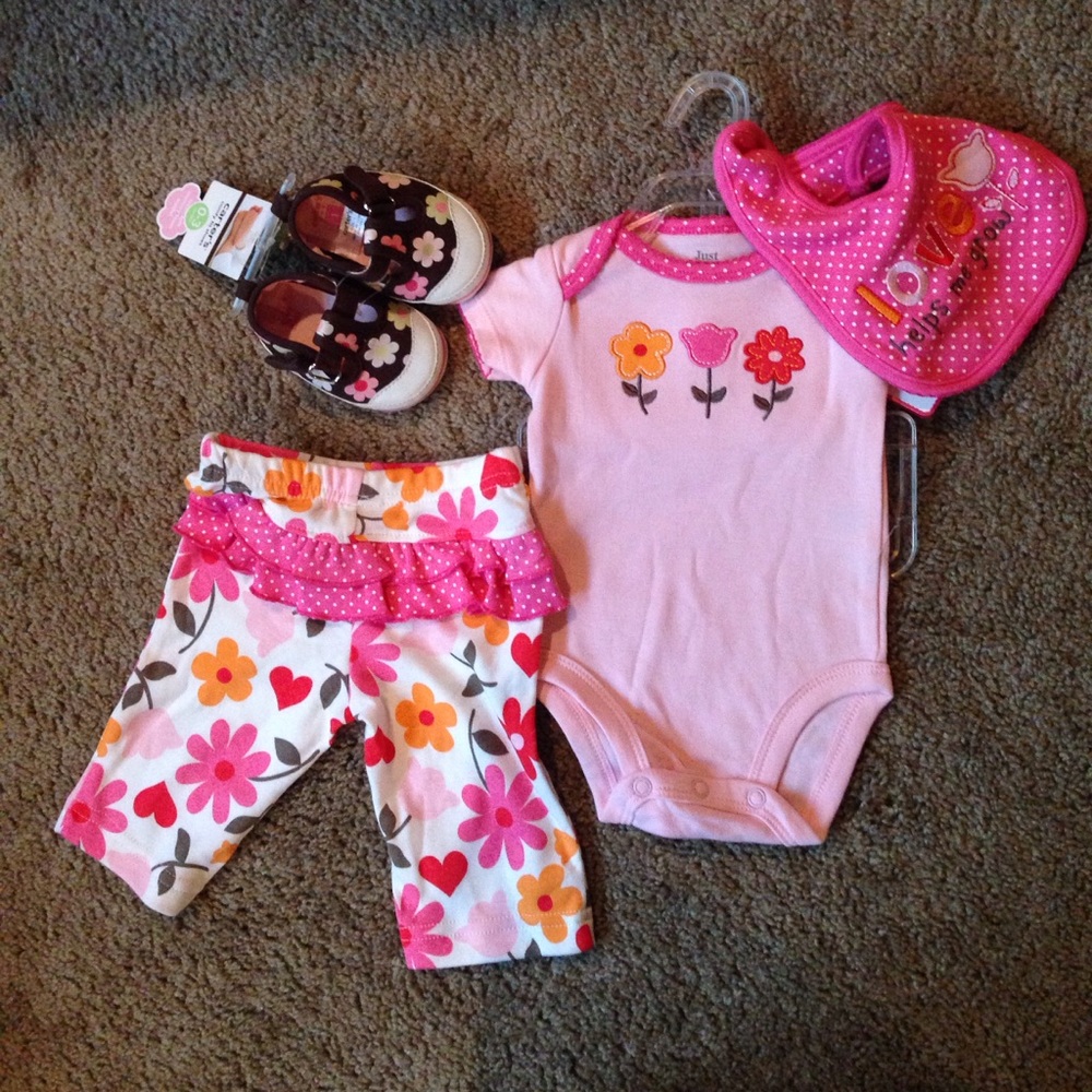 🌷Adorable NB baby girl flower set 🌷
