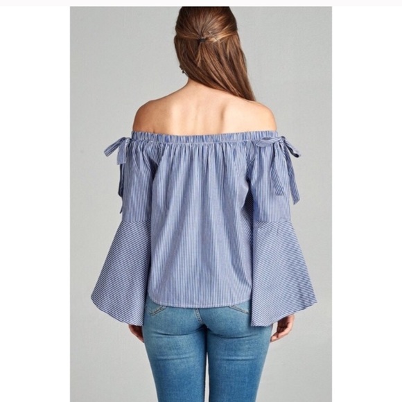 ❣️LAST ONE❣️ Bell Sleeve Off the Shoulder Top - Picture 3 of 3