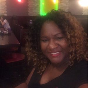 Meet your Posher, Veronica