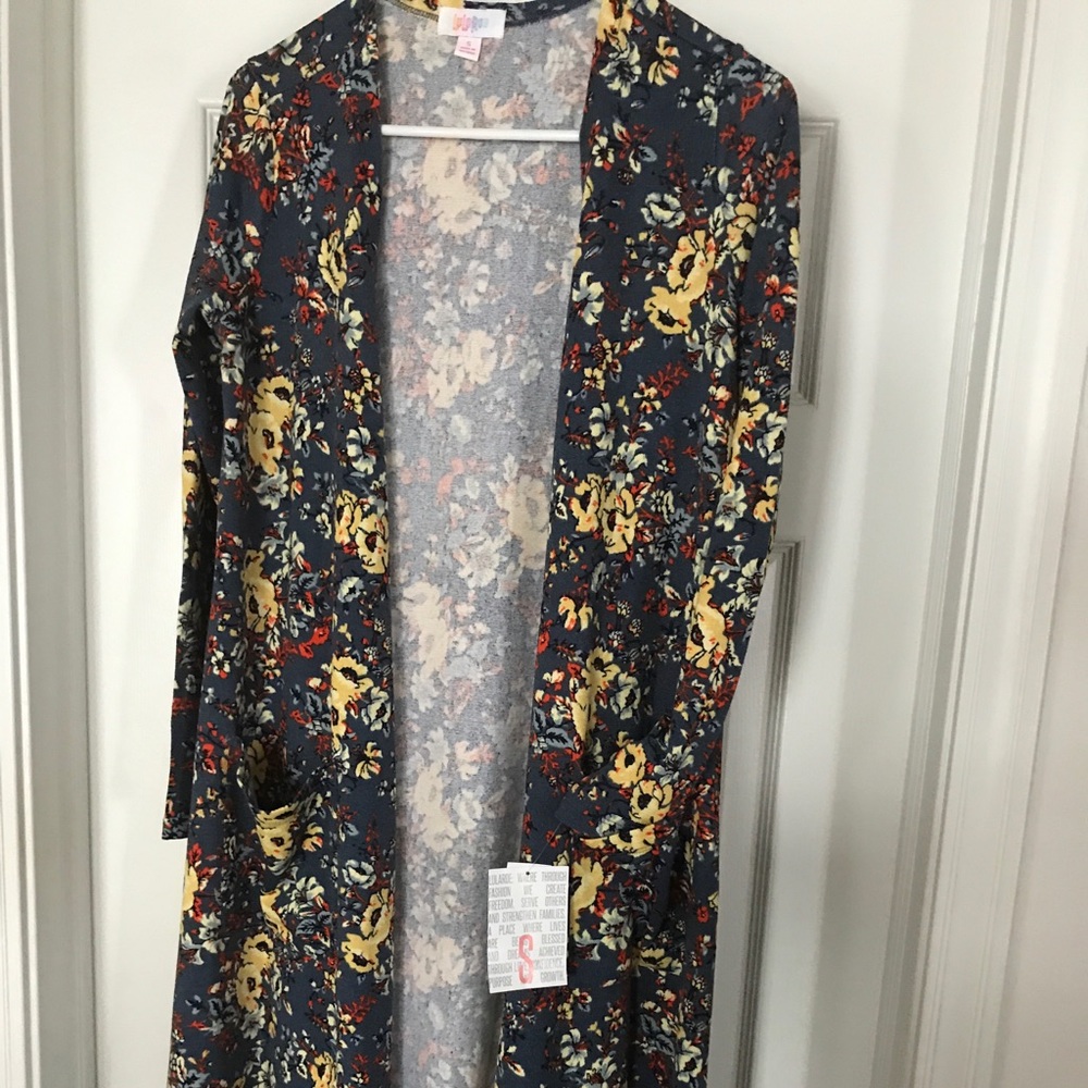 LulaRoe Sarah size small