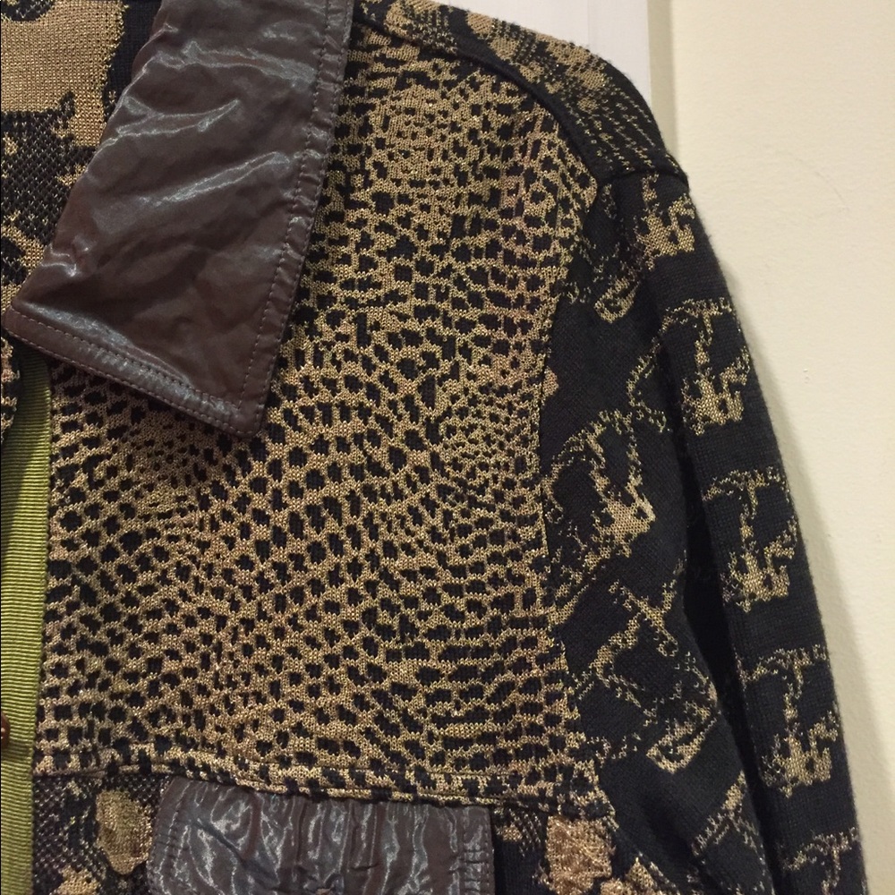 Jacket - Picture 2 of 6