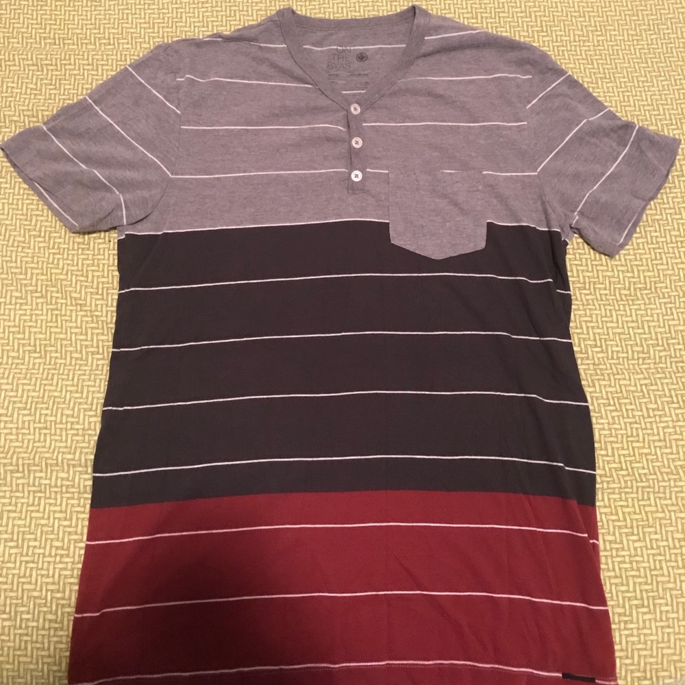 ON THE BYAS BUTTON UP TEE