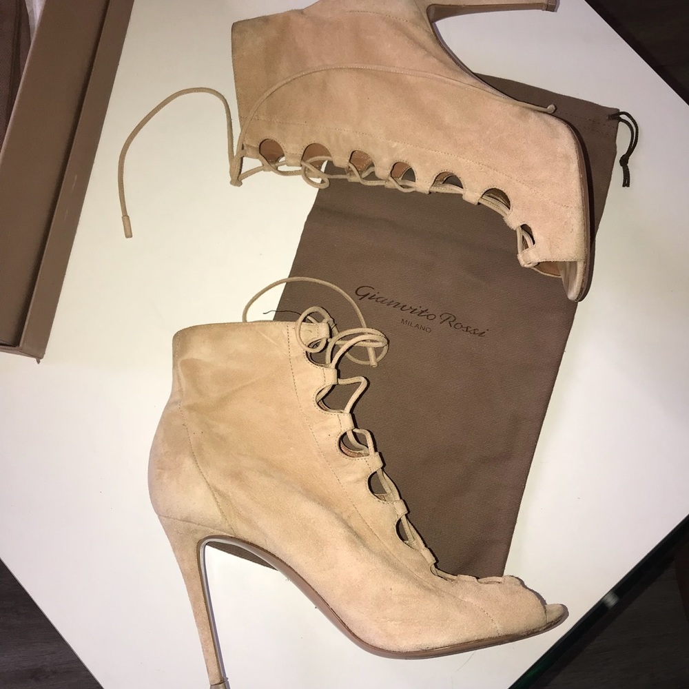 Gianvito Rossi  lace up suede ankle boots