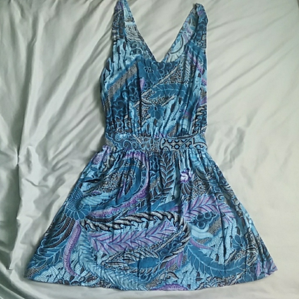 Blue pattern dress