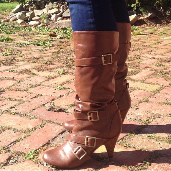 Charlotte Russe tan heel boots 6.5 W, never worn. - Picture 4 of 5