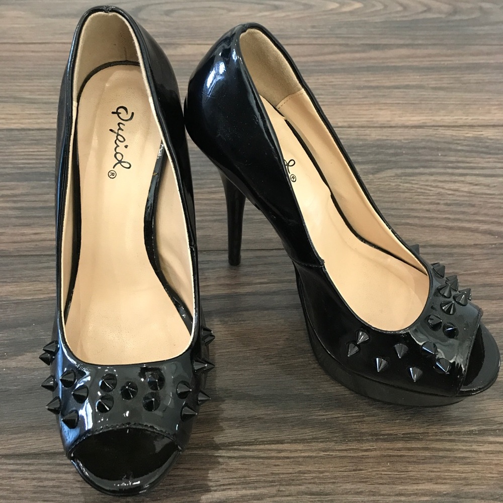Qupid platform black patent ( with spike) heel