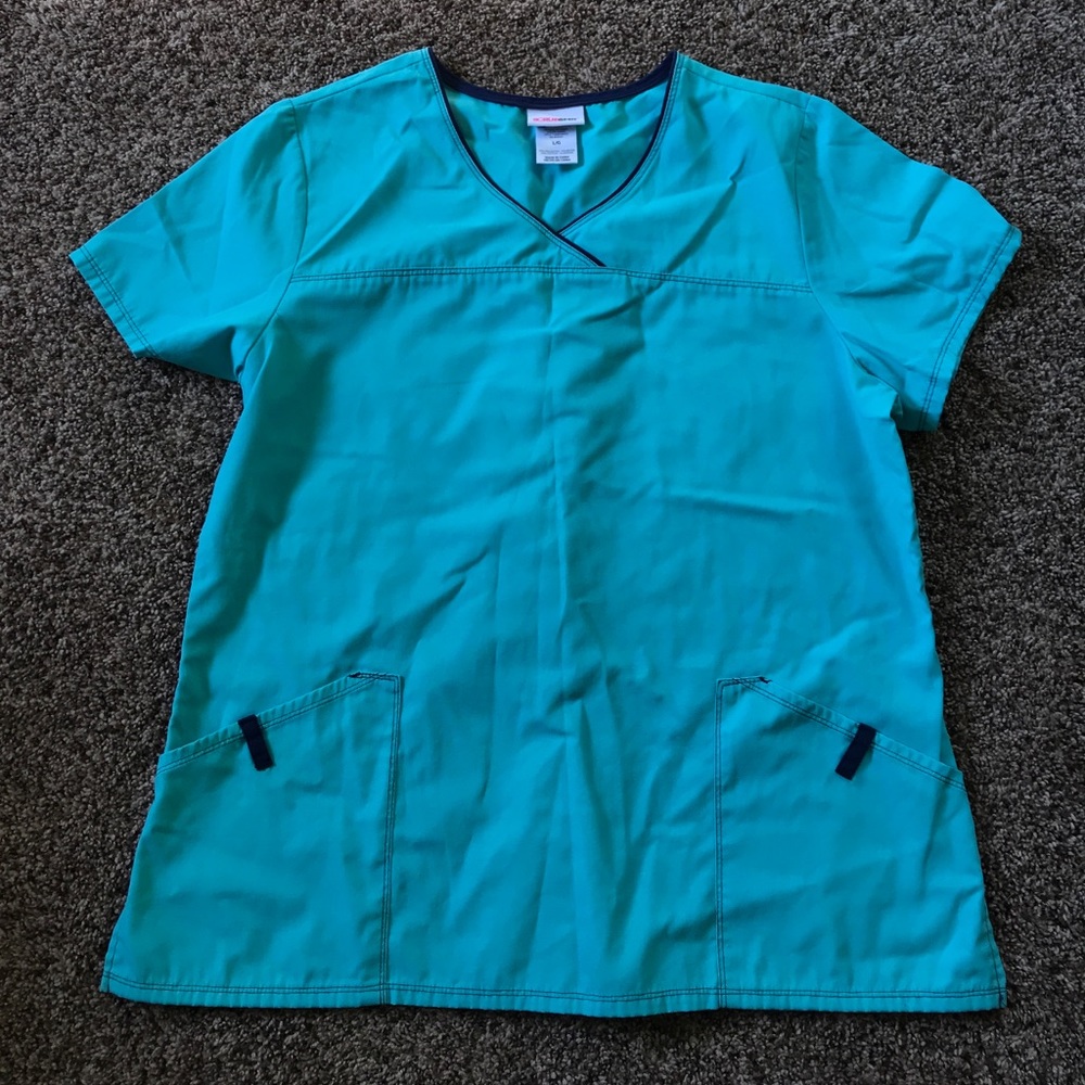 💊 Scrub Star Teal scrub top from Walmart