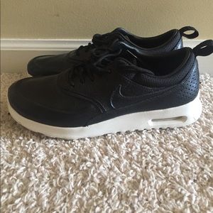 Nike Air Max Thea premium leather