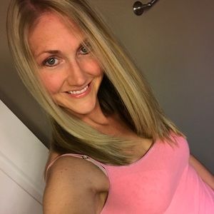 Meet your Posher, Whitney