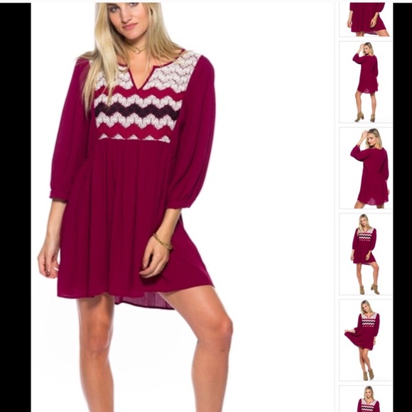 Dresses & Skirts - Beautiful burgundy mini dress