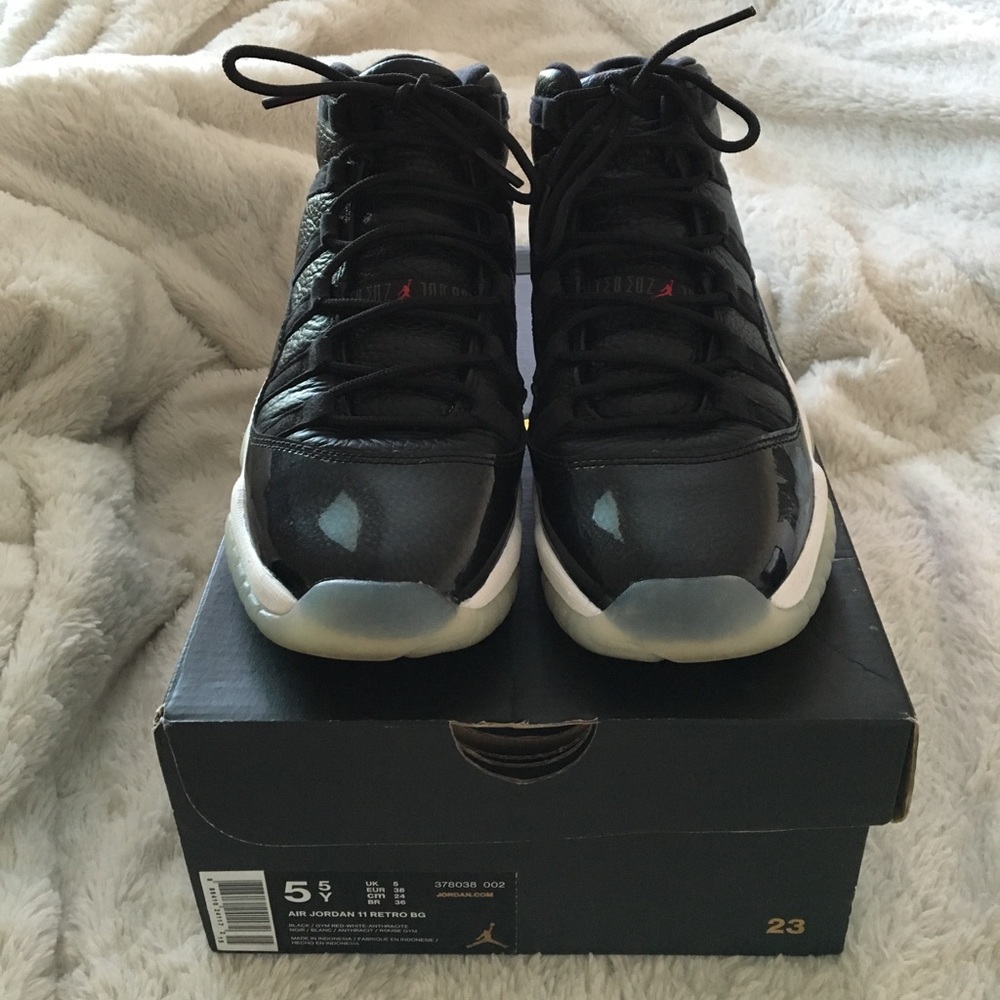 SALE 🎉🎉🎉  Air Jordan retro 11 - Picture 4 of 8