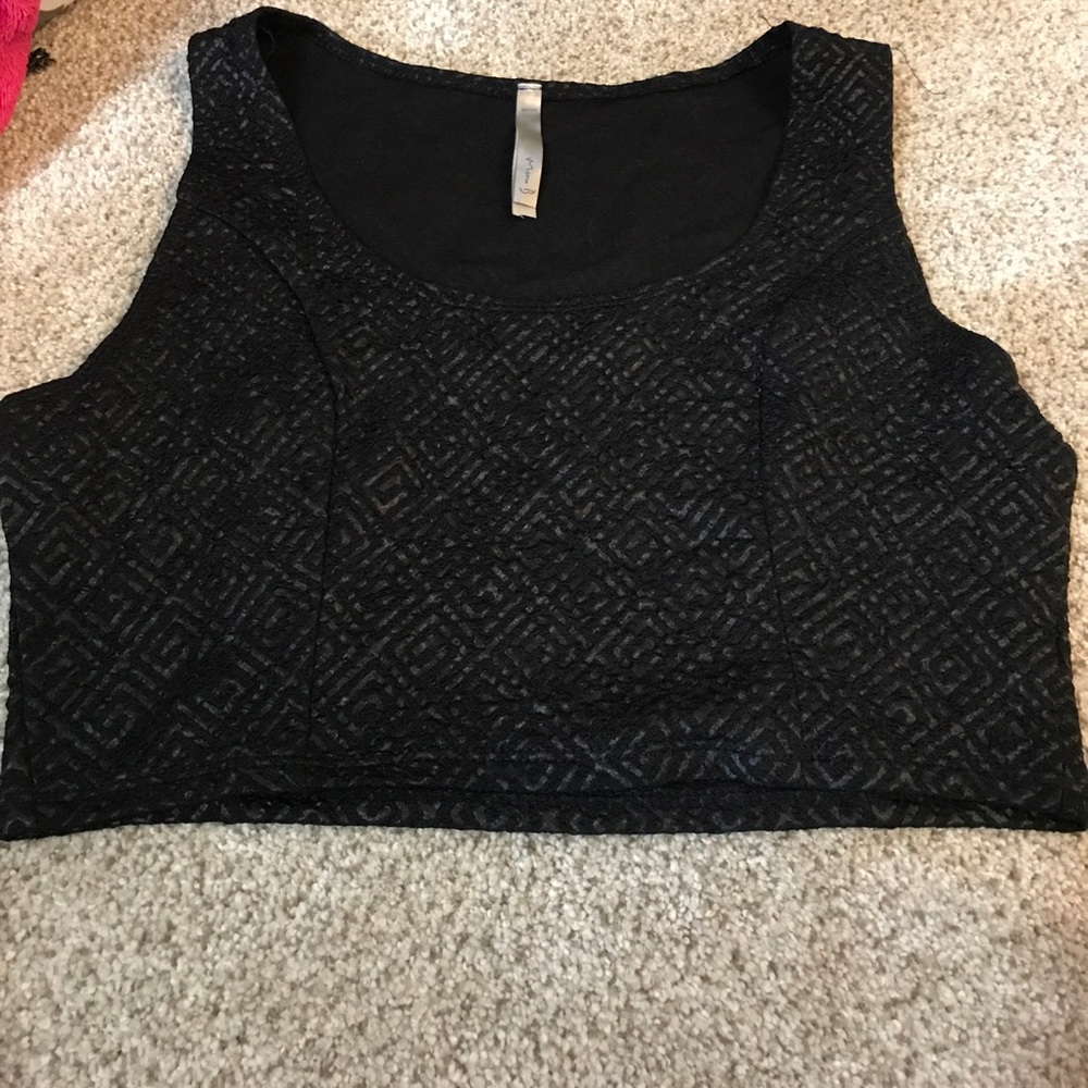 Black crop top