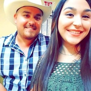 Meet your Posher, Cassandra