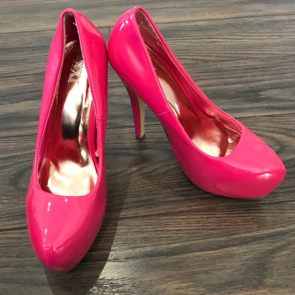 Forever 21 pink patent platform heels