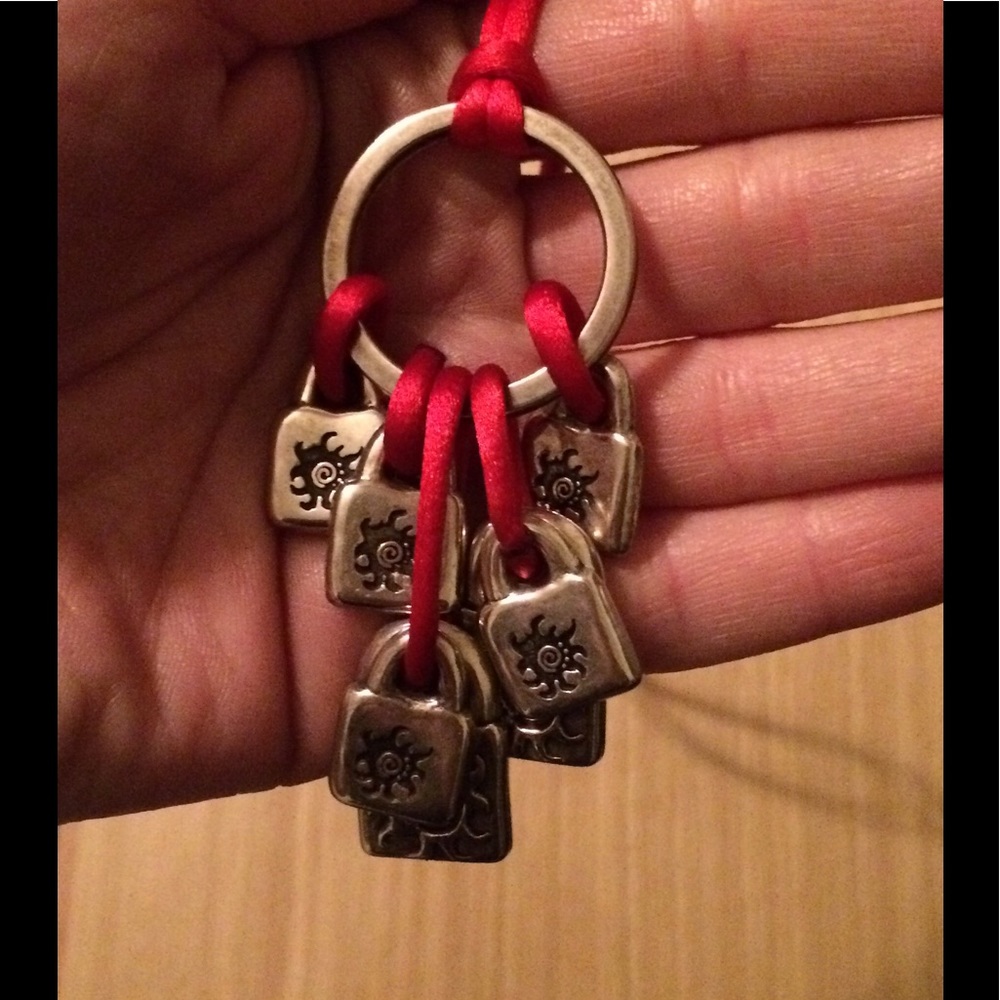 Uno De 50 Trunk Show Necklace Red Silk