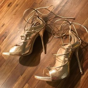 Steve Madden Roxie gold strap heel
