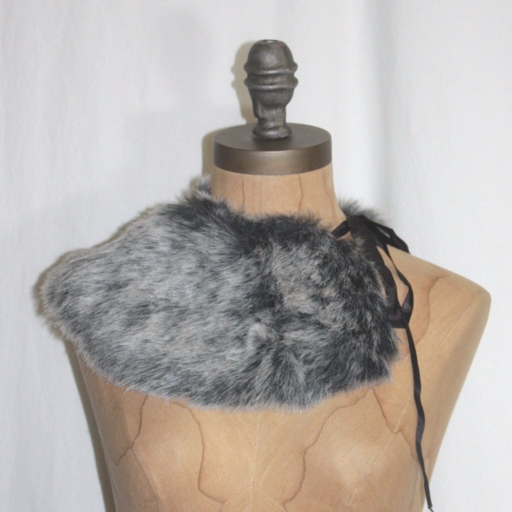 JALOUX FAUX FUR SCARF NECK COVER