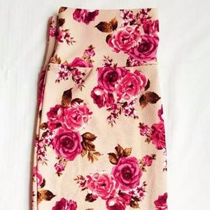 Lularoe Cassie Skirt Size Large (NWOT)