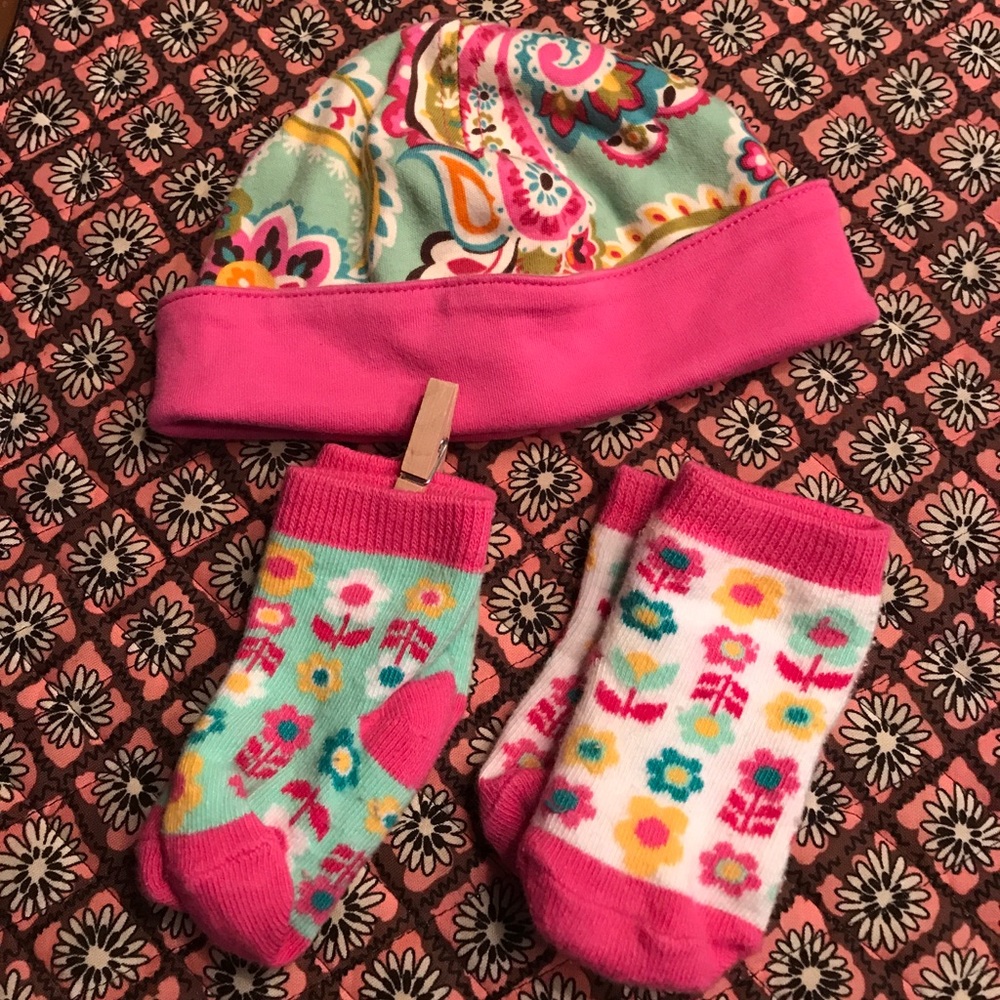 Vera Bradley hat and socks for infants, new