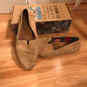 Like new TOMS