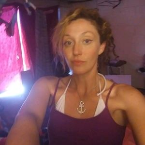 Meet your Posher, Desirae