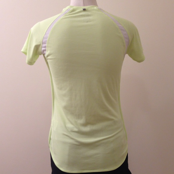 EUC Nike Dry-Fit Tee - Picture 3 of 5