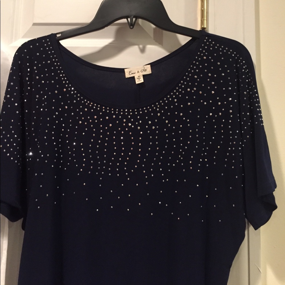 Navy top