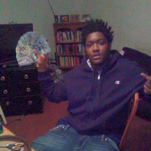 Meet your Posher, Dominic