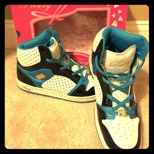 Pastry Glam Pie Blueberry Hi-Top Fashion Sneakers