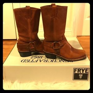 Frye harness 12R cognac boots