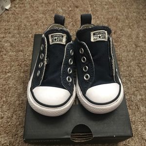 Toddler Converse size 4