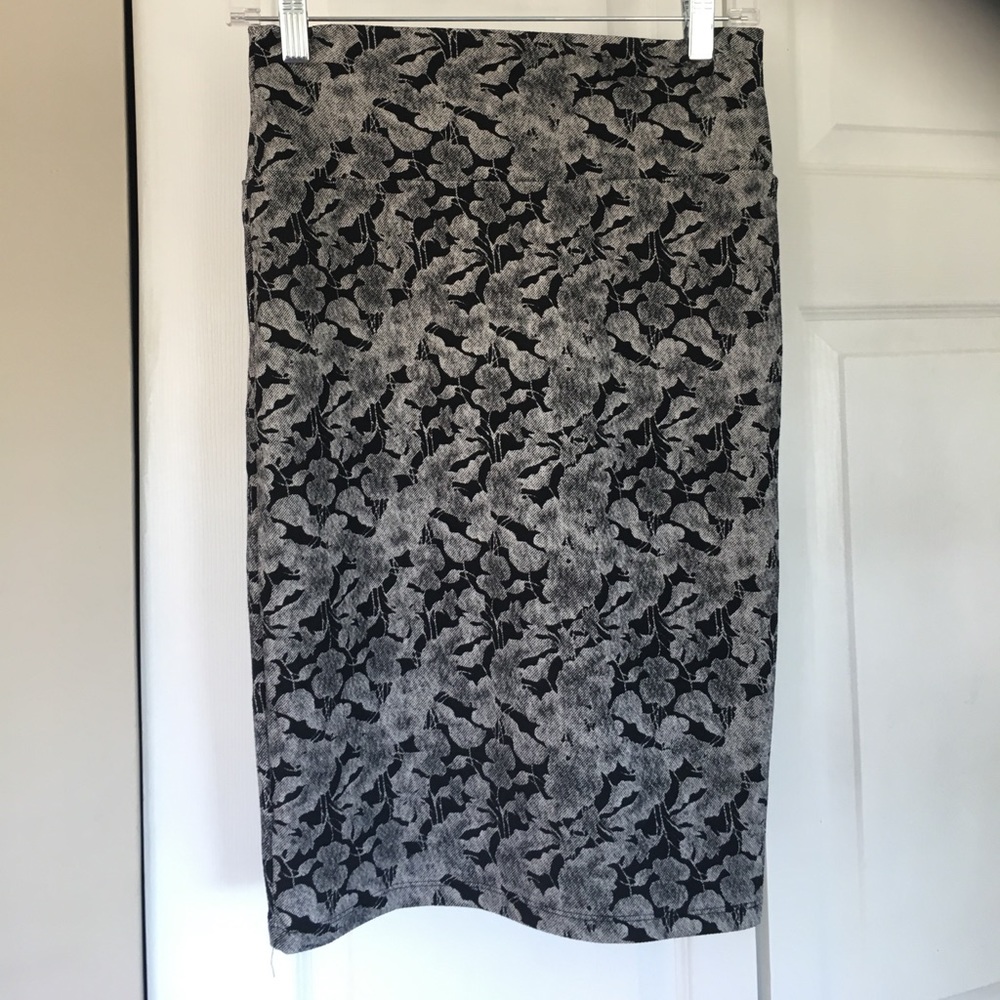 🌙Lularoe Cassie skirt🌙