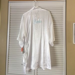 "Bride" robe