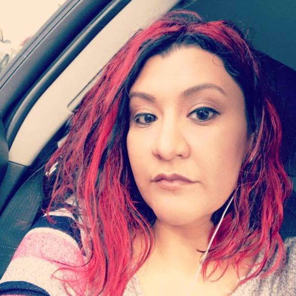 Meet your Posher, Mindy - Picture 1 of 1