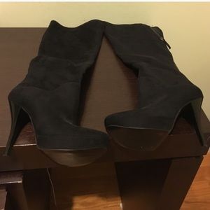 Guess over the knee Boots