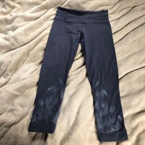 Lulu lemon cropped yoga pants