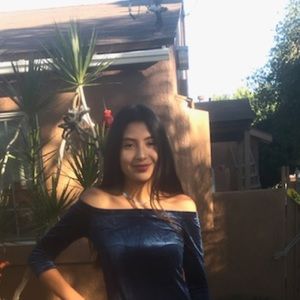 Meet your Posher, Isabel