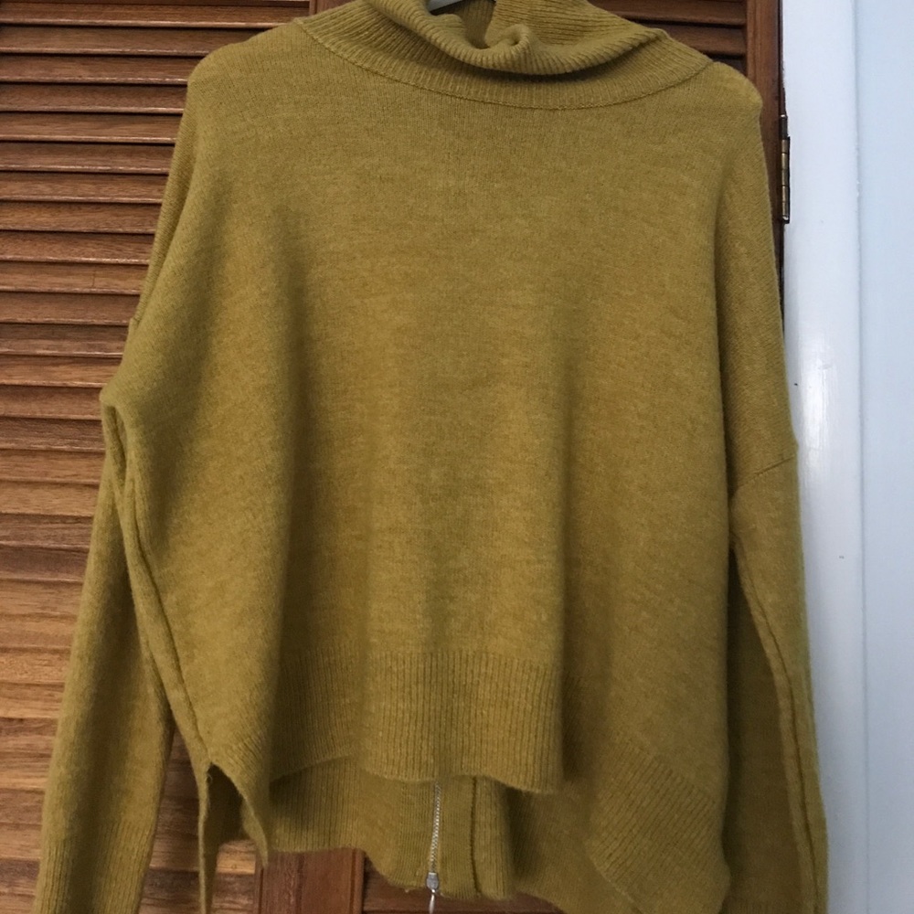 Topshop sweater with a zipper on the back