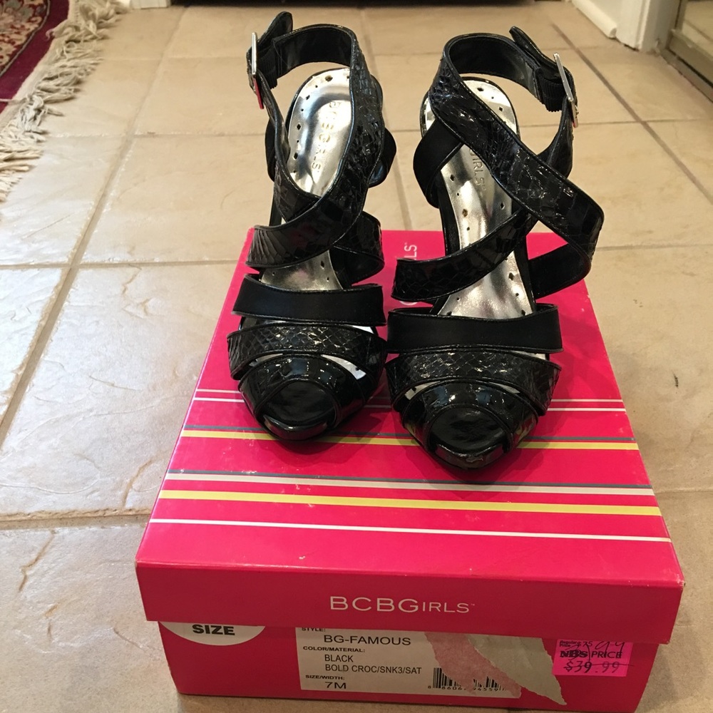 BCBG heels. Size 7