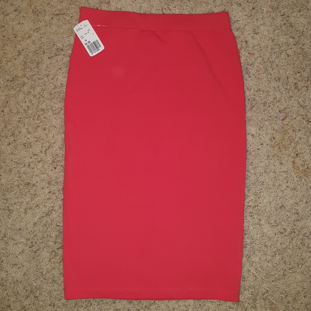 Coral knee length skirt