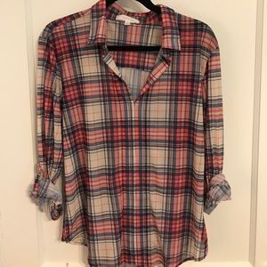 Eden and Olive Top. Sz Lrg. Peach, Navy, cream.