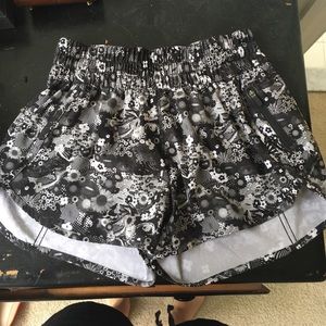 Lululemon Seawheeze edition tracker short