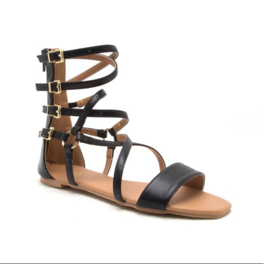 SALE 🎉 Criss-Cross Strap Sandal