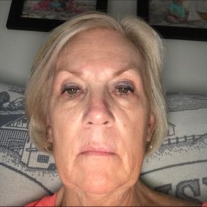 Meet your Posher, Sharon