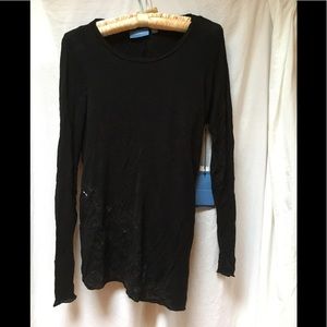 NWT Simply Vera Black Top