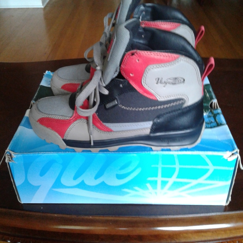 Vasque Knockout Hiking Boots Sz  6.5