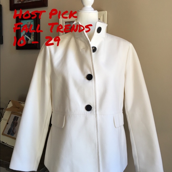 Old Navy Jackets & Blazers - Old Navy Winter White Short Coat🎉HP🎉