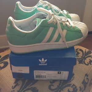 Adidas Superstar